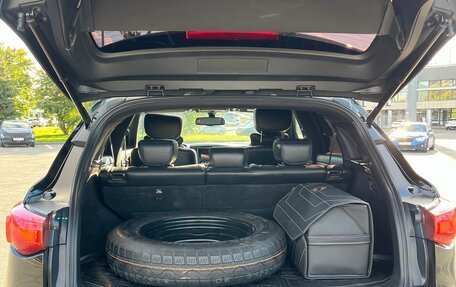 Infiniti QX70, 2015 год, 2 290 000 рублей, 16 фотография