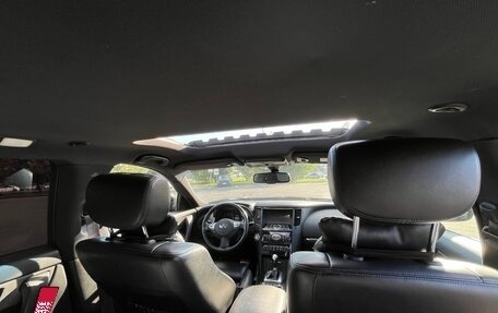 Infiniti QX70, 2015 год, 2 290 000 рублей, 10 фотография