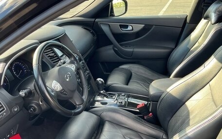 Infiniti QX70, 2015 год, 2 290 000 рублей, 13 фотография
