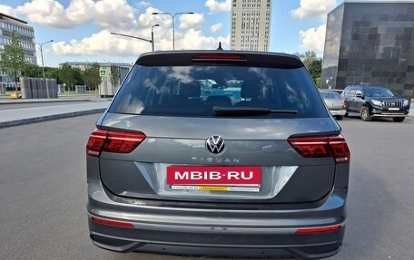 Volkswagen Tiguan II, 2021 год, 2 950 000 рублей, 4 фотография