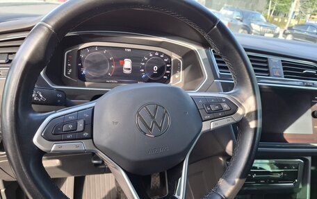 Volkswagen Tiguan II, 2021 год, 2 950 000 рублей, 16 фотография