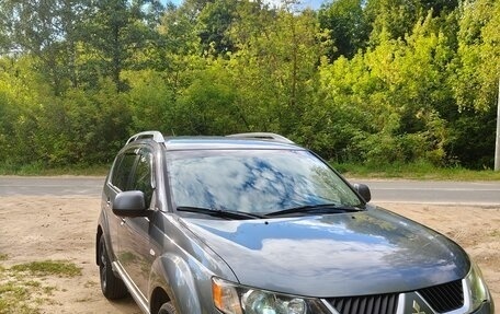 Mitsubishi Outlander III рестайлинг 3, 2008 год, 850 000 рублей, 4 фотография