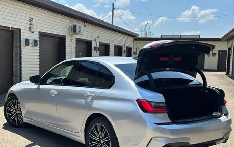 BMW 3 серия, 2019 год, 3 630 000 рублей, 10 фотография
