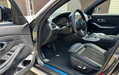 BMW 3 серия, 2019 год, 3 630 000 рублей, 15 фотография