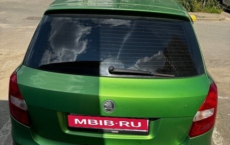 Skoda Fabia II, 2013 год, 800 000 рублей, 3 фотография