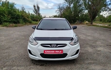 Hyundai Solaris II рестайлинг, 2013 год, 685 000 рублей, 1 фотография
