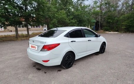 Hyundai Solaris II рестайлинг, 2013 год, 685 000 рублей, 5 фотография