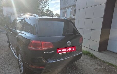 Volkswagen Touareg III, 2011 год, 1 790 000 рублей, 4 фотография