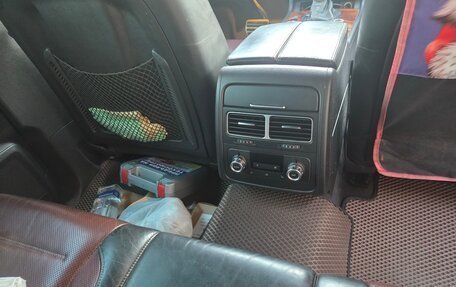 Volkswagen Touareg III, 2011 год, 1 790 000 рублей, 7 фотография