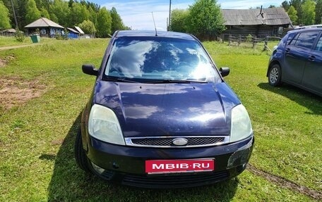 Ford Fiesta, 2005 год, 370 000 рублей, 2 фотография