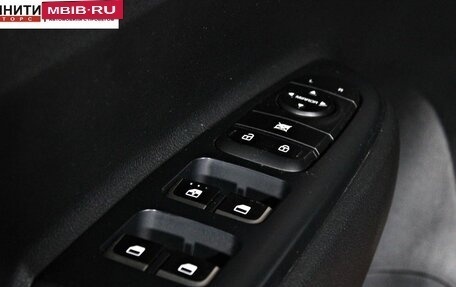 KIA Rio IV, 2018 год, 1 557 000 рублей, 15 фотография