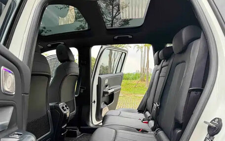Mercedes-Benz GLB, 2023 год, 2 249 003 рублей, 18 фотография