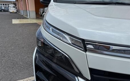 Toyota Voxy III, 2019 год, 2 000 000 рублей, 7 фотография