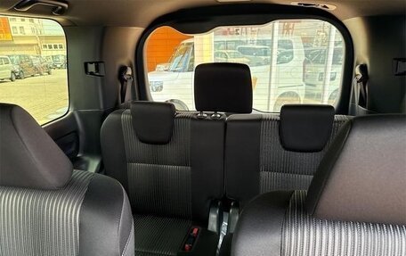 Toyota Voxy III, 2019 год, 2 000 000 рублей, 16 фотография