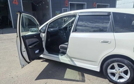 Honda Stream I рестайлинг, 2002 год, 595 000 рублей, 4 фотография