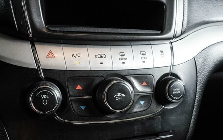 Dodge Journey I, 2017 год, 1 379 000 рублей, 19 фотография