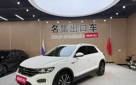 Volkswagen T-Roc I, 2022 год, 1 995 000 рублей, 1 фотография