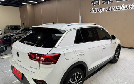 Volkswagen T-Roc I, 2022 год, 1 995 000 рублей, 6 фотография