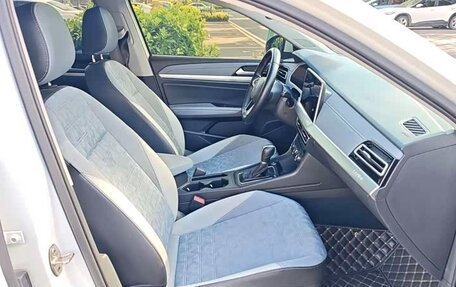 Volkswagen Lavida, 2023 год, 1 240 000 рублей, 18 фотография