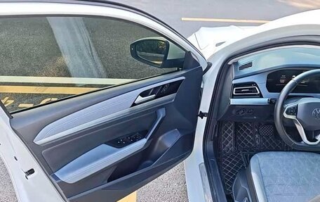 Volkswagen Lavida, 2023 год, 1 240 000 рублей, 24 фотография