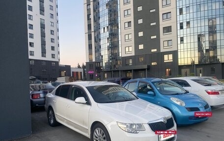 Skoda Superb III рестайлинг, 2012 год, 650 000 рублей, 11 фотография