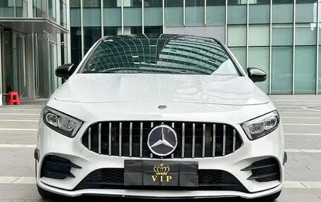 Mercedes-Benz A-Класс, 2023 год, 1 689 003 рублей, 2 фотография