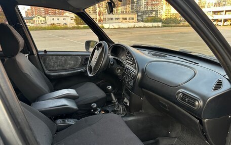 Chevrolet Niva I рестайлинг, 2004 год, 380 000 рублей, 8 фотография