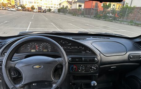 Chevrolet Niva I рестайлинг, 2004 год, 380 000 рублей, 10 фотография