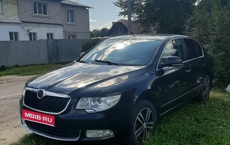 Skoda Superb III рестайлинг, 2013 год, 1 350 000 рублей, 1 фотография