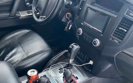 Mitsubishi Pajero IV, 2012 год, 1 800 000 рублей, 2 фотография