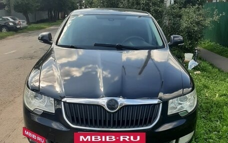 Skoda Superb III рестайлинг, 2013 год, 1 350 000 рублей, 3 фотография