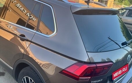 Volkswagen Tiguan II, 2018 год, 2 200 000 рублей, 5 фотография