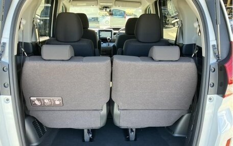 Honda Freed II, 2021 год, 1 360 000 рублей, 8 фотография
