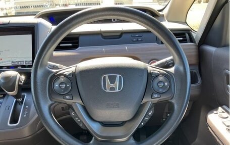 Honda Freed II, 2021 год, 1 360 000 рублей, 16 фотография