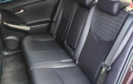 Toyota Prius, 2013 год, 1 250 000 рублей, 12 фотография