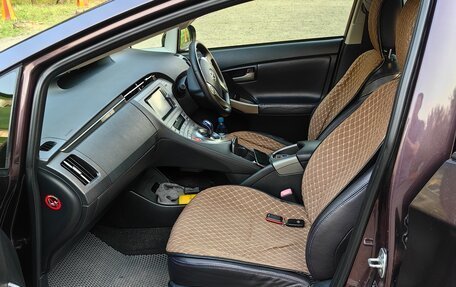 Toyota Prius, 2013 год, 1 250 000 рублей, 13 фотография
