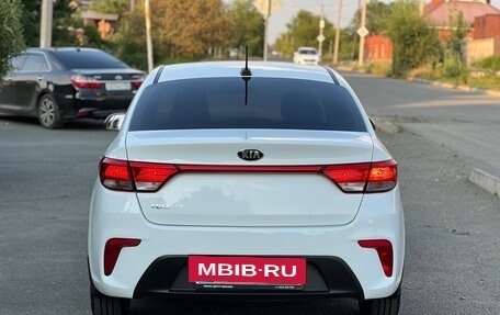 KIA Rio IV, 2018 год, 1 250 000 рублей, 4 фотография