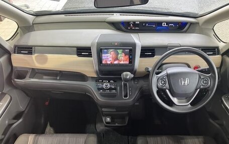 Honda Freed II, 2017 год, 1 270 000 рублей, 2 фотография