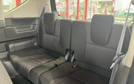 Honda Freed II, 2017 год, 1 270 000 рублей, 6 фотография