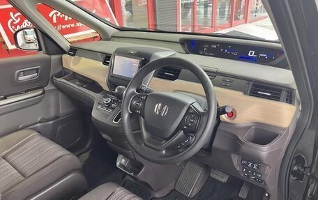 Honda Freed II, 2017 год, 1 270 000 рублей, 8 фотография