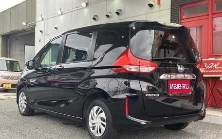 Honda Freed II, 2017 год, 1 270 000 рублей, 7 фотография
