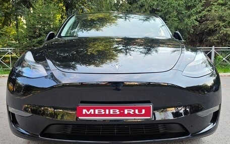 Tesla Model Y I, 2023 год, 5 090 000 рублей, 4 фотография