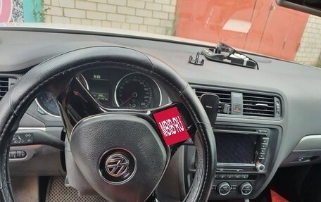 Volkswagen Jetta VI, 2015 год, 1 200 000 рублей, 5 фотография