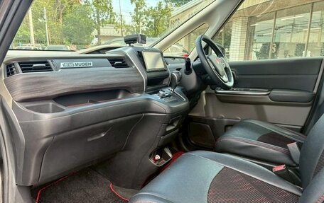 Honda Freed II, 2017 год, 1 220 000 рублей, 6 фотография
