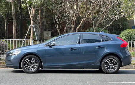 Volvo V40 II рестайлинг, 2020 год, 1 129 777 рублей, 3 фотография