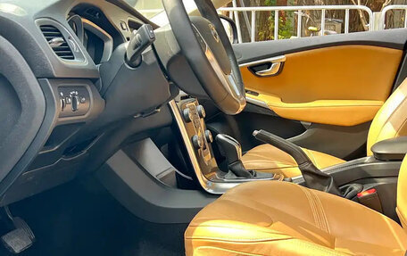 Volvo V40 II рестайлинг, 2020 год, 1 129 777 рублей, 7 фотография