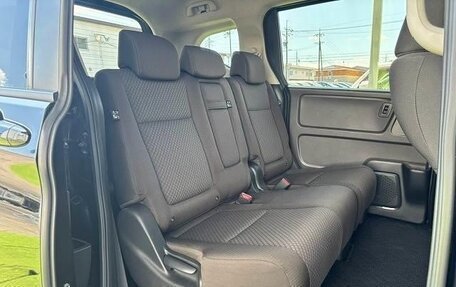 Honda Freed II, 2021 год, 1 360 000 рублей, 4 фотография