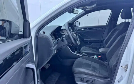 Volkswagen T-Roc I, 2023 год, 1 800 000 рублей, 10 фотография