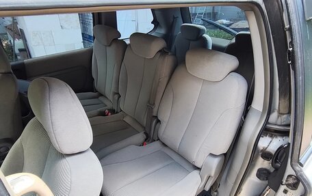 KIA Carnival III, 2008 год, 700 000 рублей, 10 фотография