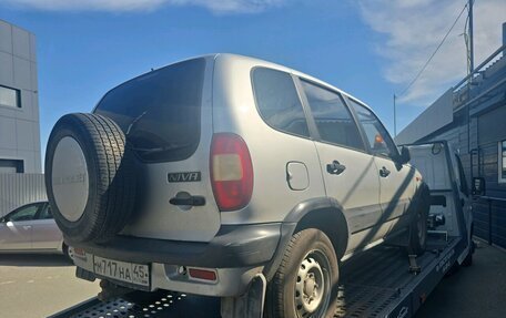 Chevrolet Niva I рестайлинг, 2003 год, 258 000 рублей, 3 фотография